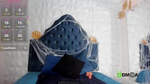 Snapshot of _mia_milf_ chatting on October 2025 12:31:01 AM _mia_milf_ online show from October 2025 12:31:01 AM
