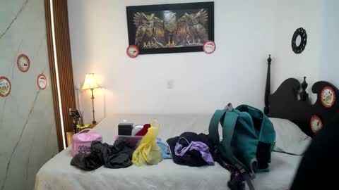  Mia  online show from January 2026 12:42:01 PM