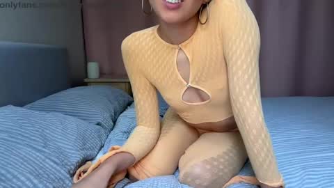 Snapshot of _miamagdalena chatting on October 2025 04:03:02 PM Mia Magdalena online show from October 2025 04:03:02 PM