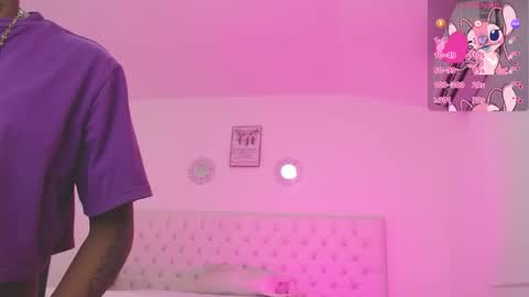 Snapshot of _miia_sweet chatting on September 2025 11:43:02 AM Paula online show from September 2025 11:43:02 AM