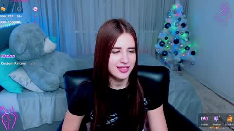 Snapshot of _mila__aa chatting on January 2025 02:27:02 AM Milana online show from January 2025 02:27:02 AM