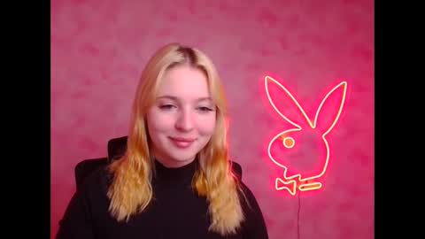 Melanie online show from November 2025 07:07:03 AM