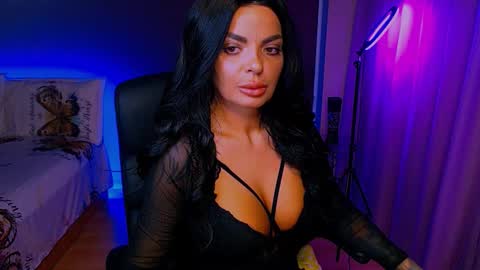 Milani online show from November 2025 06:29:01 PM