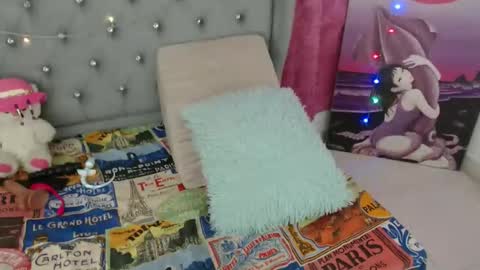 Snapshot of _mindy_moon chatting on February 2026 12:01:02 PM _mindy_moon online show from February 2026 12:01:02 PM