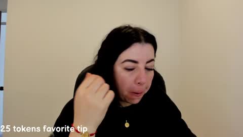 _miss_coco_ online show from February 2025 12:31:01 PM