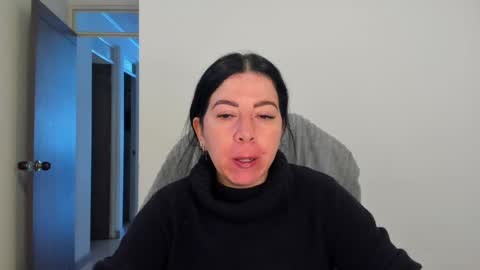 _miss_coco_ online show from September 2025 12:32:02 PM