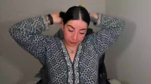 _miss_coco_ online show from October 2025 02:17:01 AM