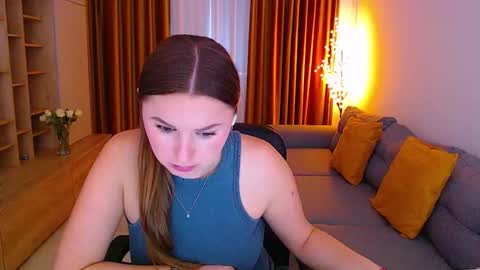 Mia online show from March 2026 09:37:02 AM