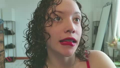 Snapshot of _missmariaa_ chatting on July 2026 06:33:01 PM Mara Independent model online show from July 2026 06:33:01 PM