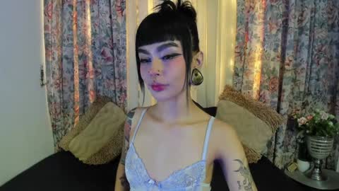 Snapshot of _mizuki chatting on January 2025 06:06:02 PM mizuki  online show from January 2025 06:06:02 PM