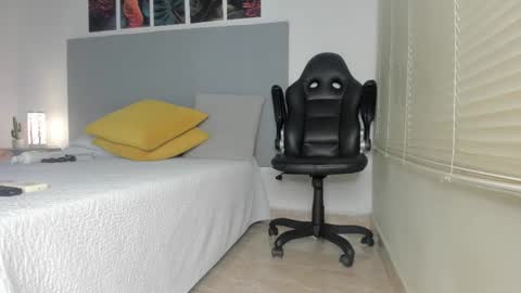 _molly_rosse_ online show from February 2026 11:52:01 AM