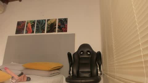 _molly_rosse_ online show from March 2026 12:28:01 PM