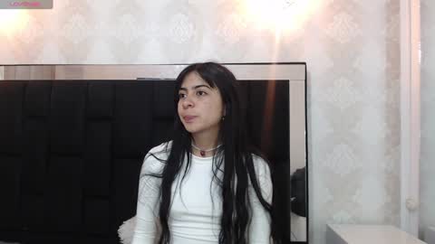 Molly online show from January 2025 12:57:02 AM