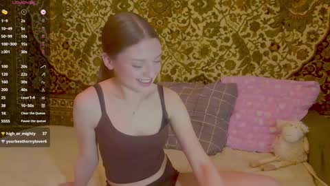 Snapshot of _monaflame_ chatting on February 2026 02:18:01 PM Mona online show from February 2026 02:18:01 PM