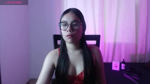 Snapshot of _moon_rosee chatting on February 2026 05:46:02 PM _moon_rosee online show from February 2026 05:46:02 PM