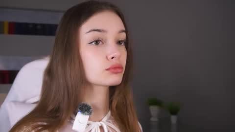 Snapshot of _moonlit_melody_ chatting on March 2026 06:14:02 PM Margo online show from March 2026 06:14:02 PM