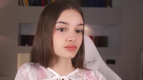 Snapshot of _moonlit_melody_ chatting on March 2026 07:17:01 PM Margo online show from March 2026 07:17:01 PM