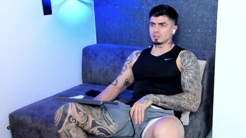 _mrcock_ online show from April 2026 11:27:01 PM