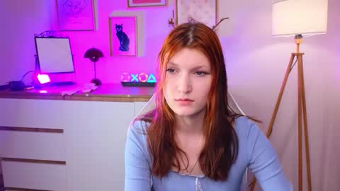 Nicole online show from March 2026 08:33:01 PM