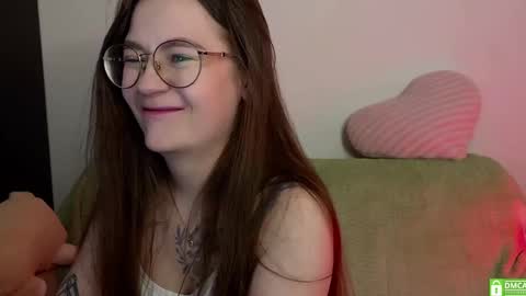 Mia with a big heart  online show from March 2025 03:16:01 AM