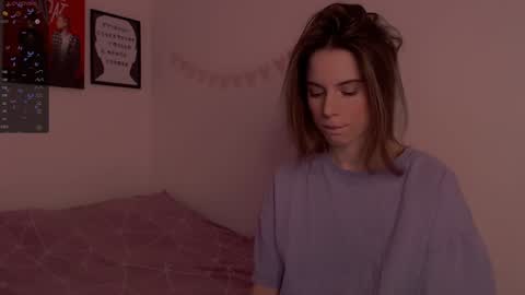 Snapshot of _ni_kiss chatting on December 2024 10:47:02 PM Nika online show from December 2024 10:47:02 PM