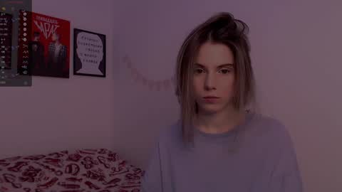 Snapshot of _ni_kiss chatting on January 2025 10:30:02 PM Nika online show from January 2025 10:30:02 PM