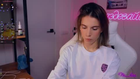 Snapshot of _ni_kiss chatting on September 2025 07:03:02 PM Nika online show from September 2025 07:03:02 PM