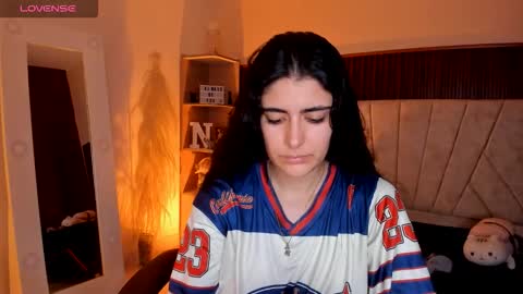 Snapshot of _niah_ chatting on February 2026 09:18:02 PM Niah You can call me Ni or cutie haha online show from February 2026 09:18:02 PM