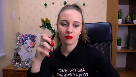 Nica online show from December 2024 03:00:02 PM