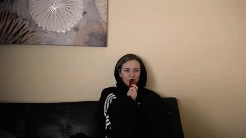 Nica online show from February 2026 05:06:02 PM