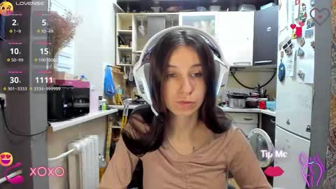 Nika online show from October 2025 02:54:01 PM