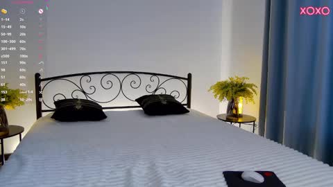 Vivian online show from October 2025 07:21:02 AM