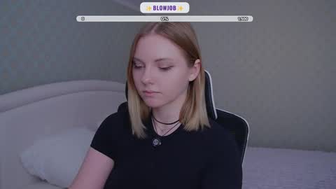 Snapshot of _penisflytrap_ chatting on March 2026 12:08:01 PM Viktoria online show from March 2026 12:08:01 PM