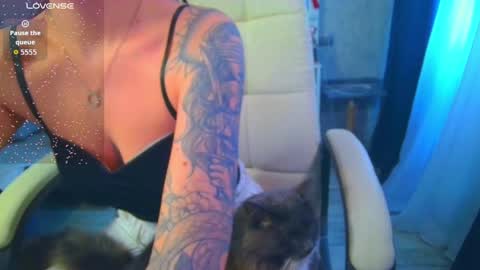 Ilona online show from April 2026 10:13:01 AM