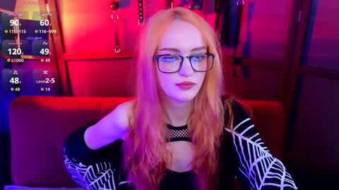 Maisie online show from November 2025 10:48:01 PM