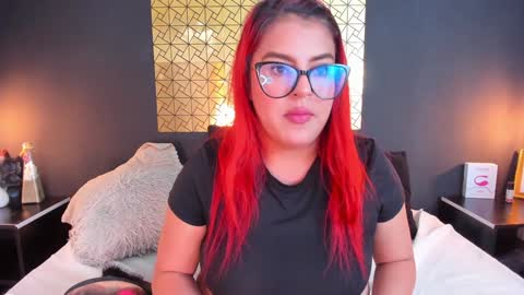 Snapshot of _poison_sweet chatting on December 2024 10:11:02 PM Laura online show from December 2024 10:11:02 PM