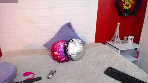 Snapshot of _poison_sweet chatting on October 2025 06:52:02 PM Laura online show from October 2025 06:52:02 PM