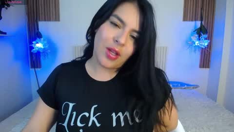Laura online show from May 2026 06:03:02 PM