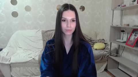 _pretty_fox_ online show from October 2025 03:43:01 PM