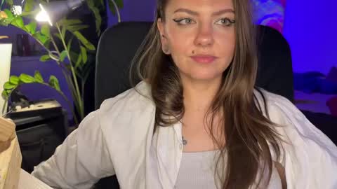  HADLY today day-off see u online 0112  online show from January 2025 08:58:01 PM