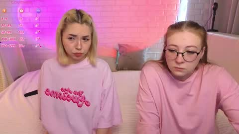 Merlizz Eva Jane Mila Nicole  left to right  online show from November 2025 02:16:01 PM