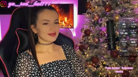 Snapshot of _red_hat_7 chatting on December 2025 06:59:02 PM -RED HAT- online show from December 2025 06:59:02 PM