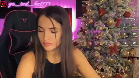 Snapshot of _red_hat_7 chatting on December 2025 08:21:02 AM -RED HAT- online show from December 2025 08:21:02 AM