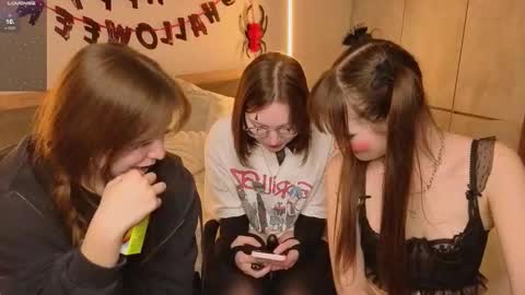 LISSAPVT IS OPEN online show from October 2025 07:26:02 PM