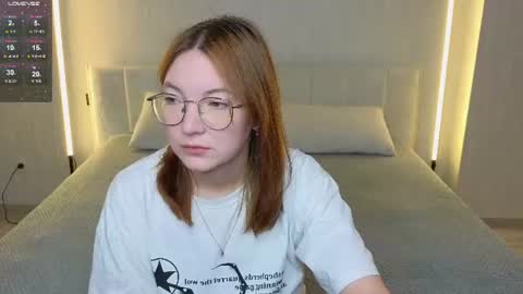 Snapshot of _reverse_gang_ chatting on June 2026 03:11:02 AM LISSAPVT IS OPEN online show from June 2026 03:11:02 AM