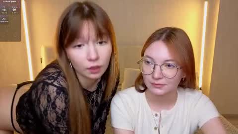 Snapshot of _reverse_gang_ chatting on June 2026 04:53:01 PM LISSAPVT IS OPEN online show from June 2026 04:53:01 PM