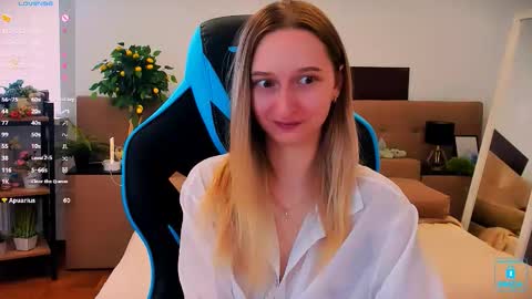 I am Rina online show from October 2025 06:39:02 AM