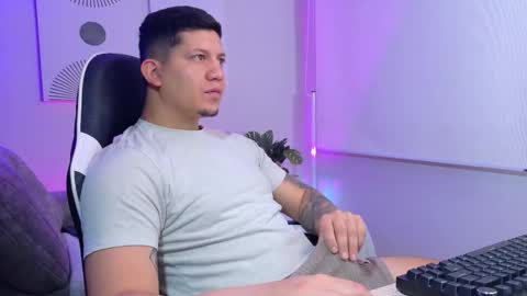 Roberto online show from March 2026 12:43:01 PM