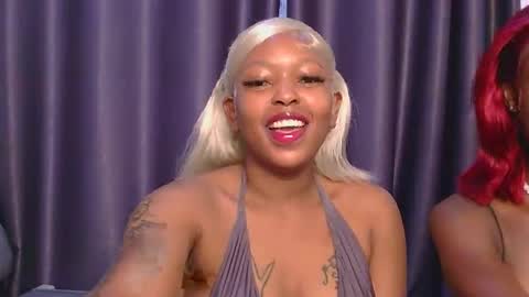 Snapshot of _roxxana chatting on February 2026 04:42:02 AM Roxxana online show from February 2026 04:42:02 AM