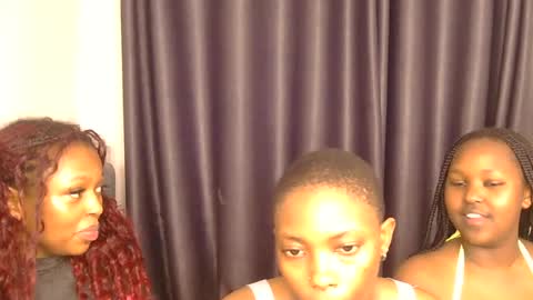 Snapshot of _roxxana chatting on July 2026 04:32:02 PM Roxxana online show from July 2026 04:32:02 PM